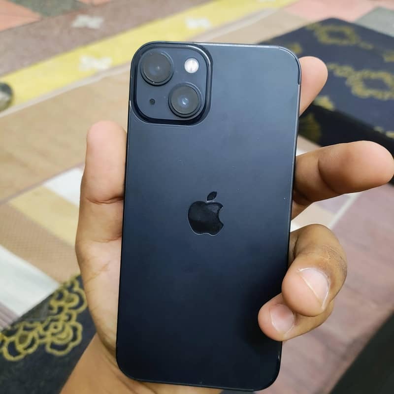 Apple iPhone 13 0