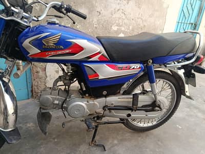 CD 70 25/26 Model Blue Non accidental Almost New Condition All Punjab.