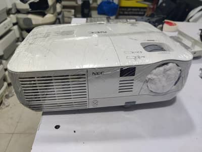 NEC. projector HD