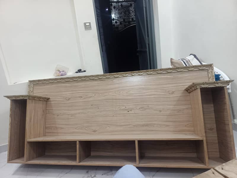 lcd stand table 4
