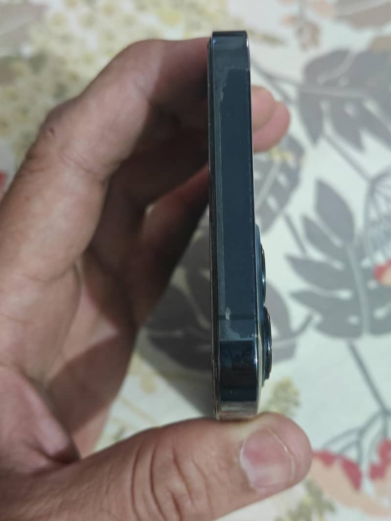 Apple iPhone 12 Pro Max 6