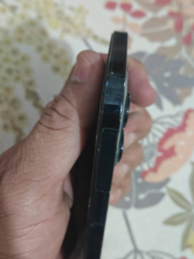 Apple iPhone 12 Pro Max 7