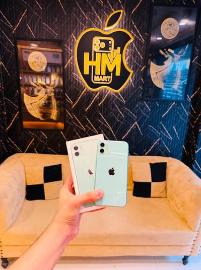 iPhone 11 with Box 128GB PTA Approved Sheesha Condition Waterpack