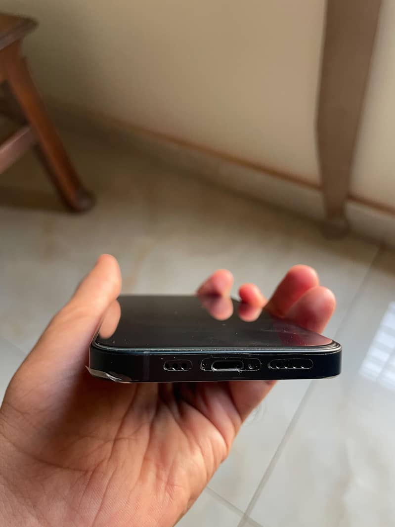Apple iPhone 14 5