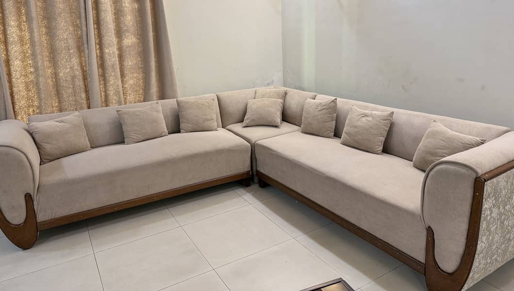 7 seater sofa 0