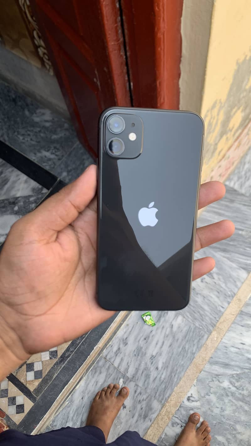 Apple iPhone 11 4