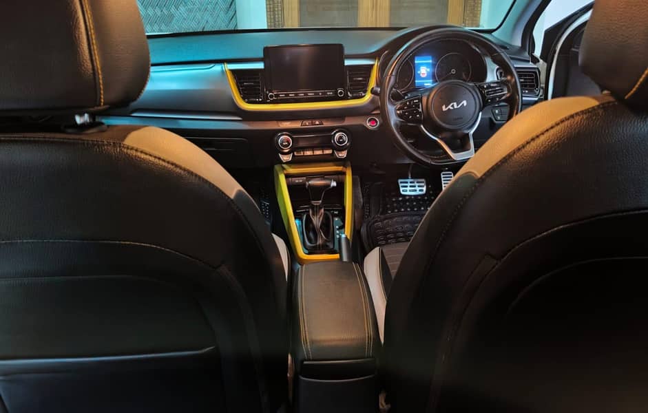 KIA STONIC 2022 5
