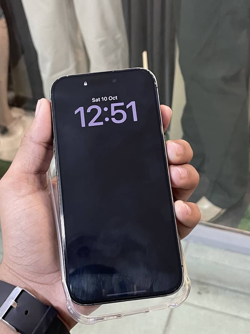 Apple iPhone 15 Pro 2