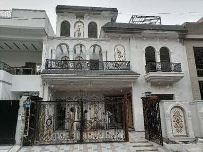 Prime Location House For sale In Rs. 52500000
