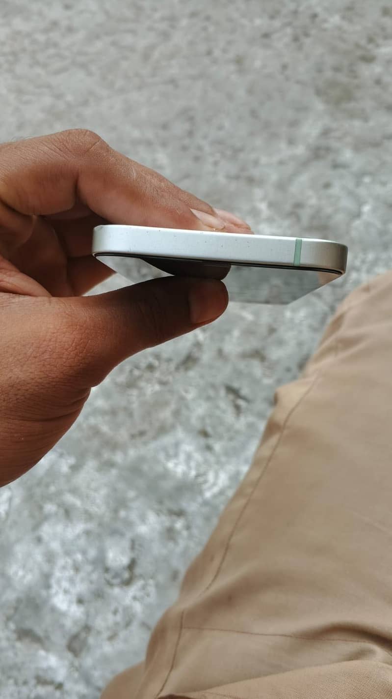 Apple iPhone 12 1