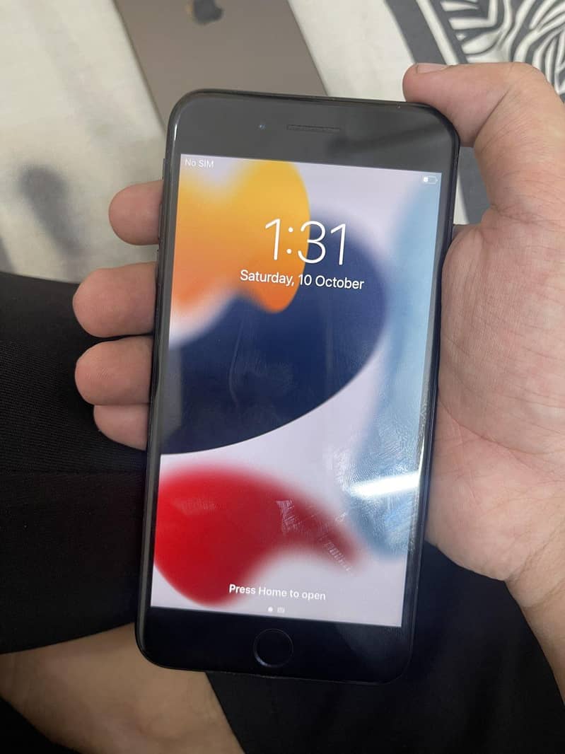 Apple iPhone 7 Plus 0