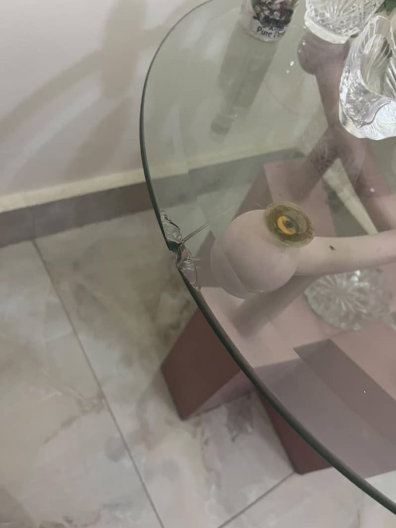 SOFA AND TABLES 5