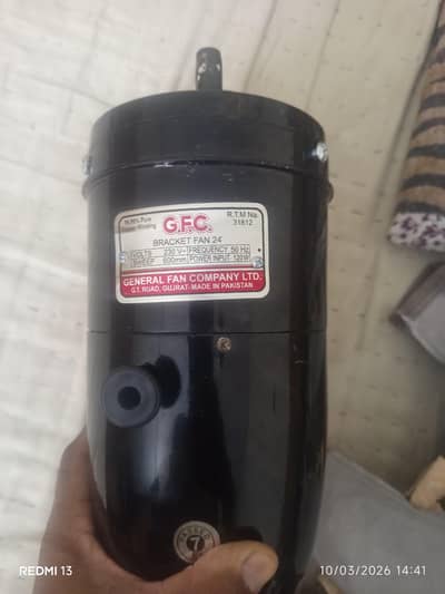GFC Bracket Fan 24" brand new