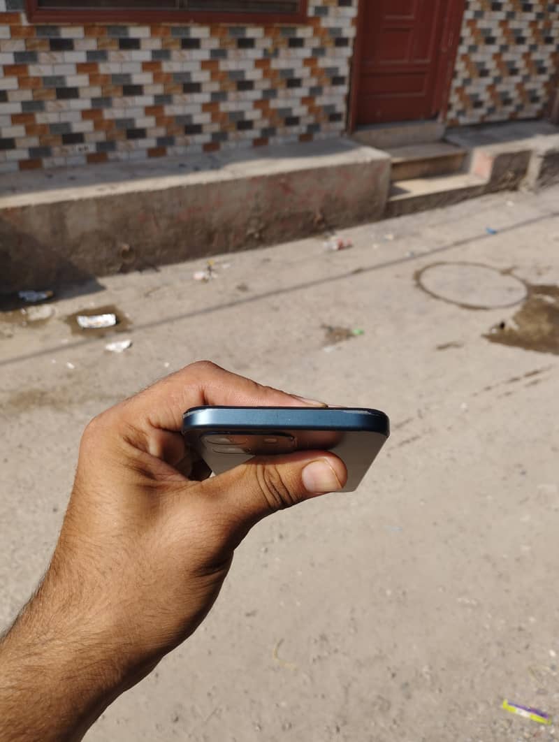 OPPO A6 4