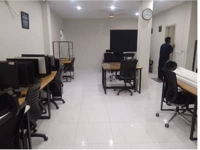 Brand New Office Area 1100 Square Feet Available For Rent In Gulberg 3 Lahore