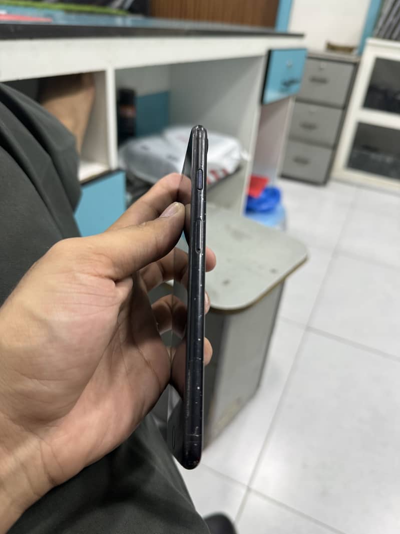 Apple iPhone 7 Plus 4