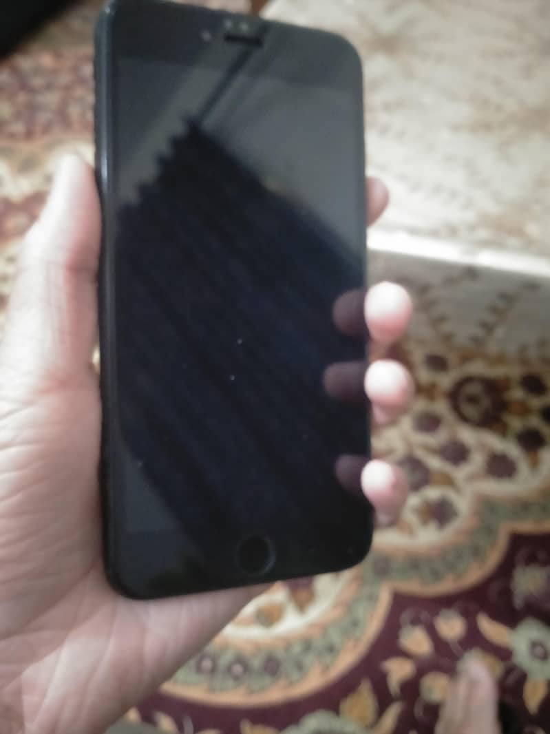 Apple iPhone 7 Plus 0