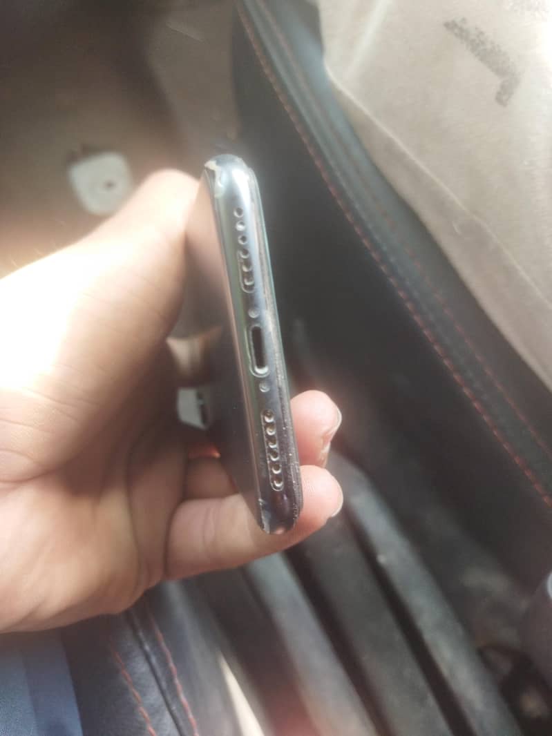 Apple iPhone X 1