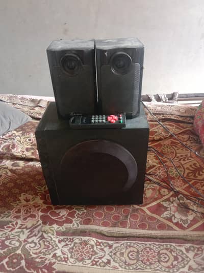 amplifier for sale condition good by wood
