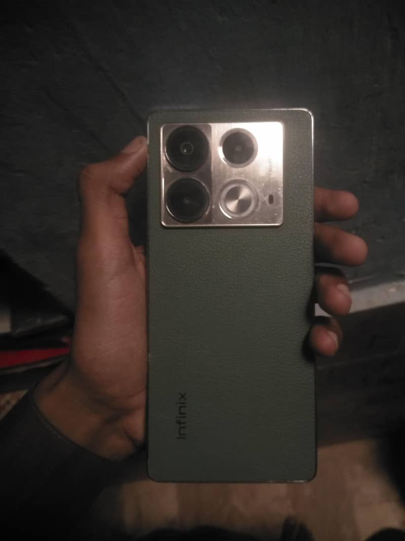 Infinix Note 40 0