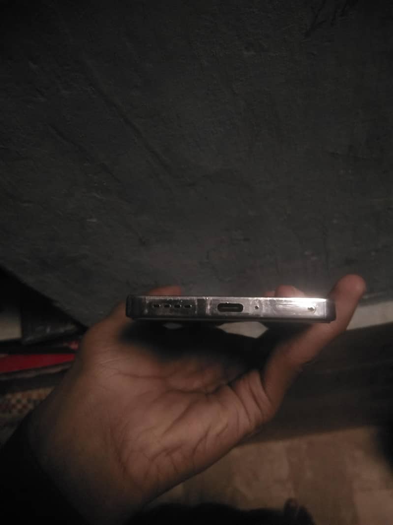 Infinix Note 40 5