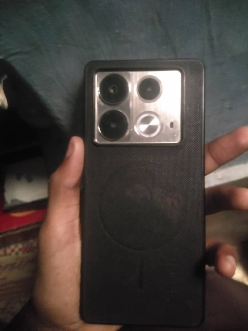 Infinix Note 40 6