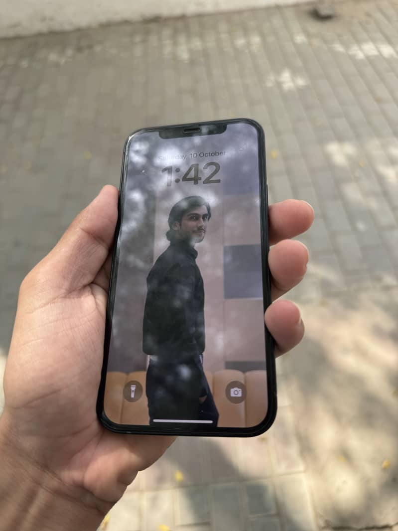 Apple iPhone 12 2
