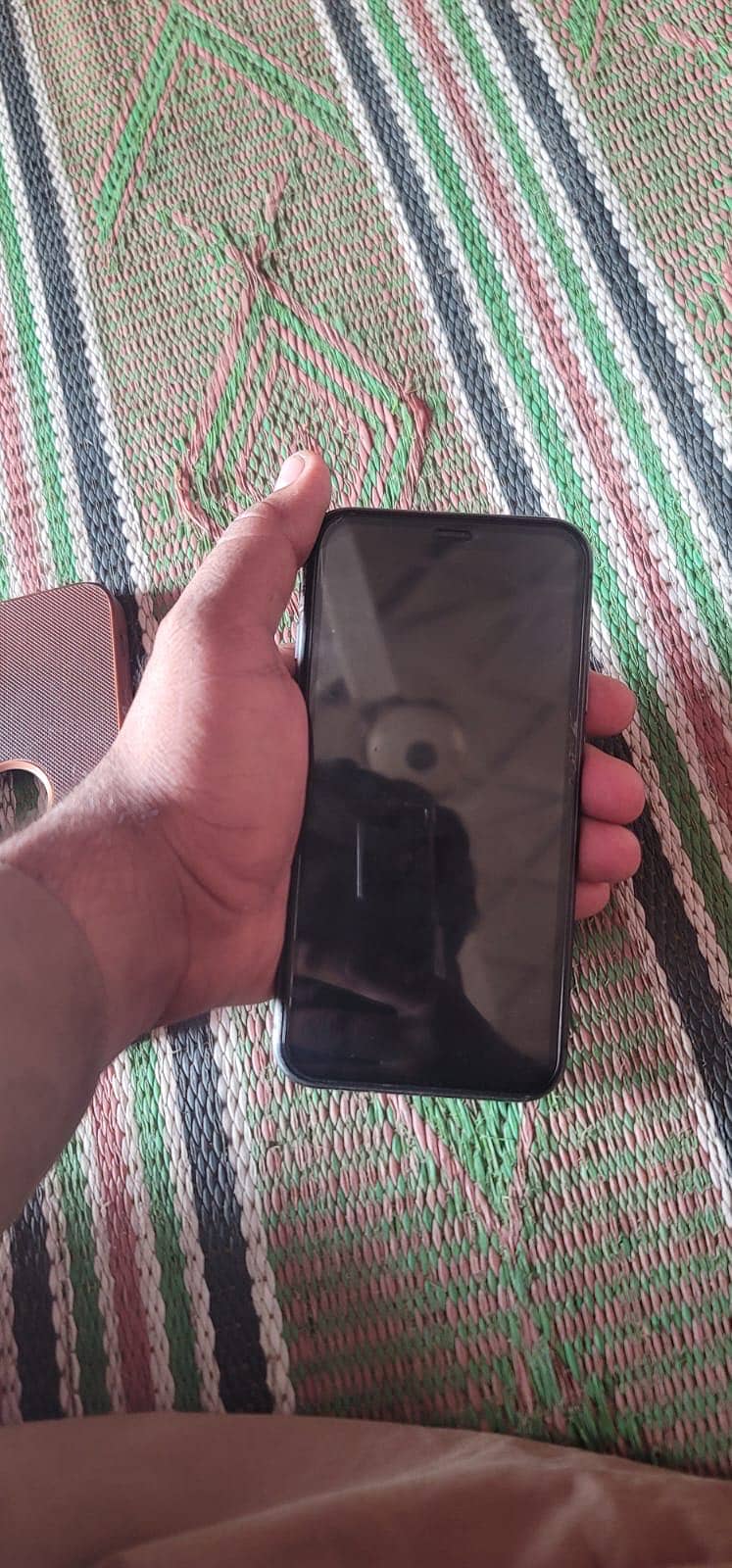 Apple iPhone 11 4