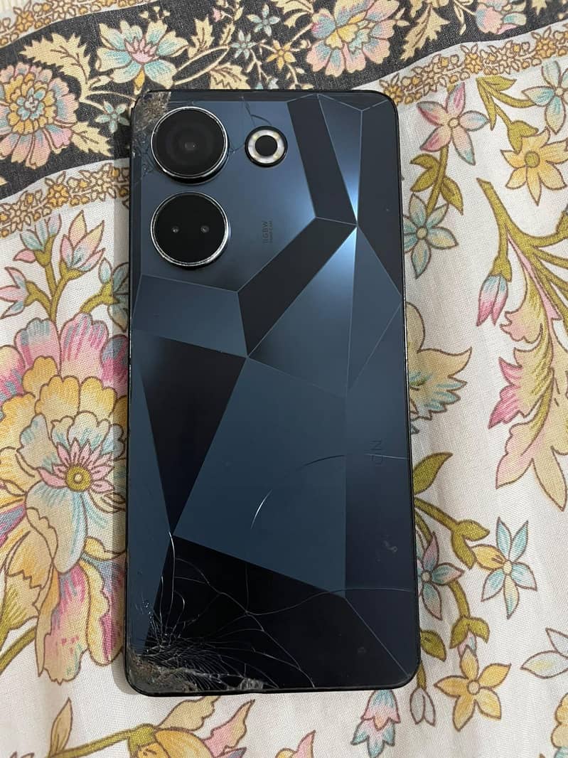 Tecno CAMON 20 Pro 1