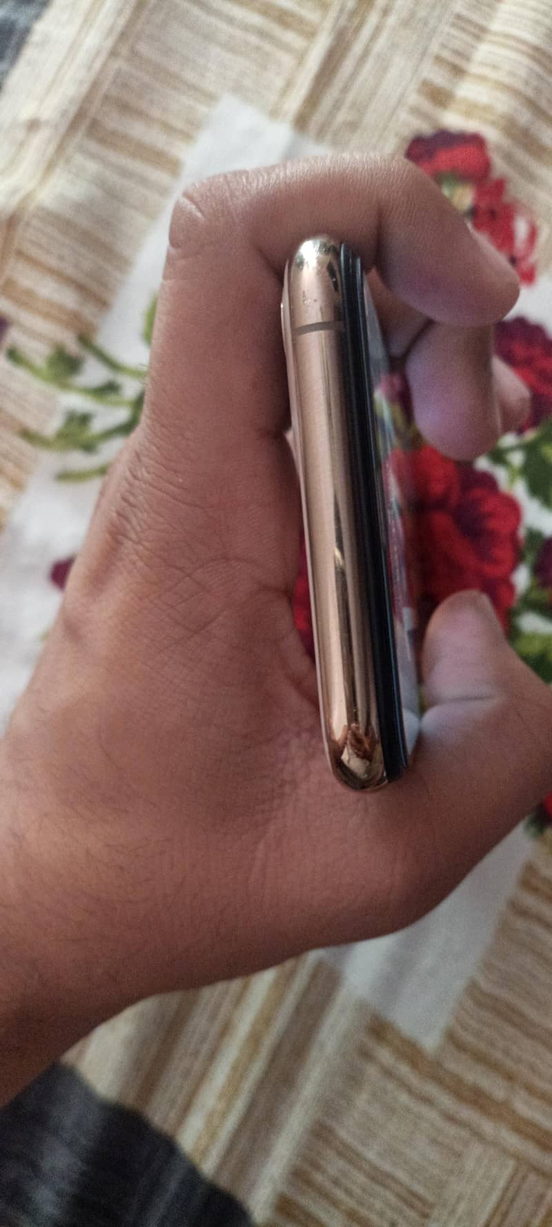 Apple iPhone 11 Pro 4