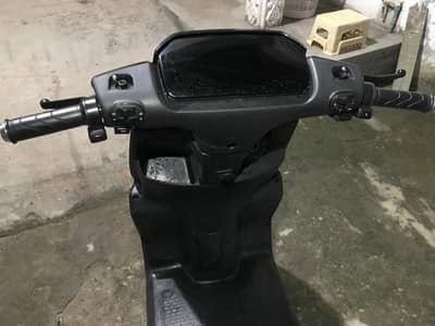Evee Ganz Electric Scooter|Only 600 KM Drive| Condition 10/9
