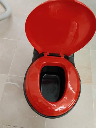 baby commode