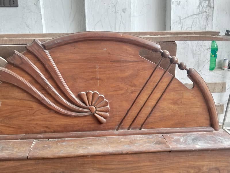 Woden bed 1