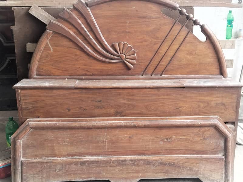 Woden bed 2