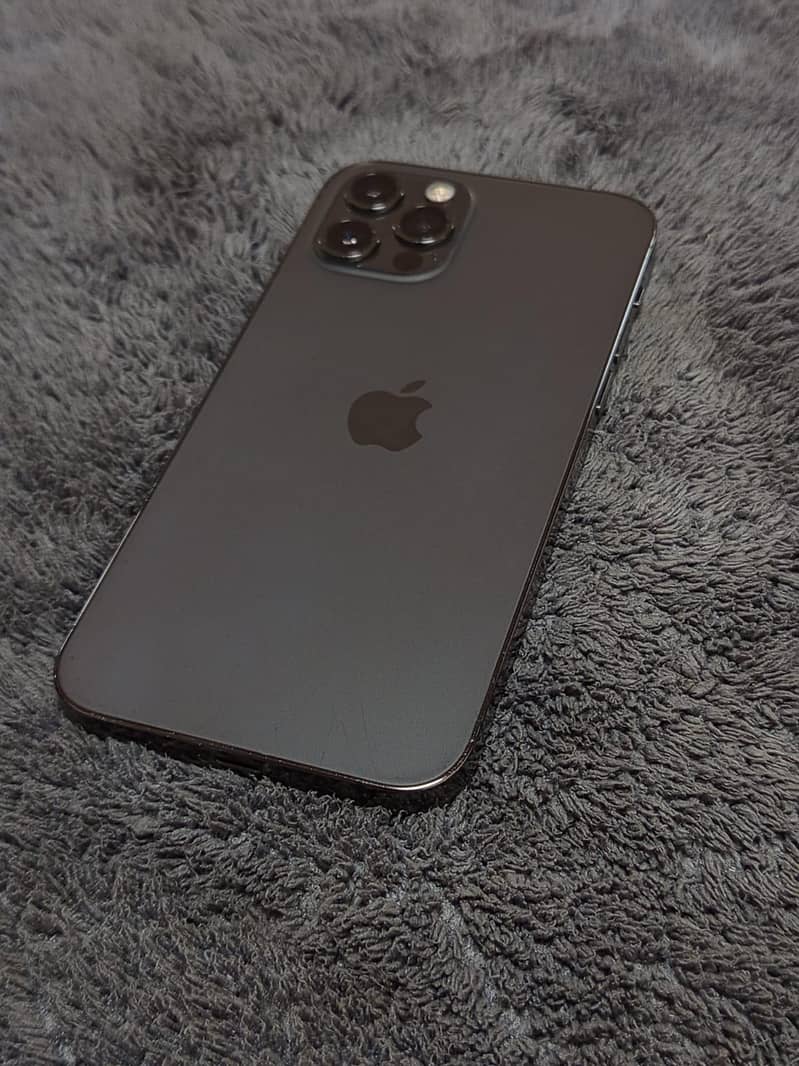Apple iPhone 12 Pro 1