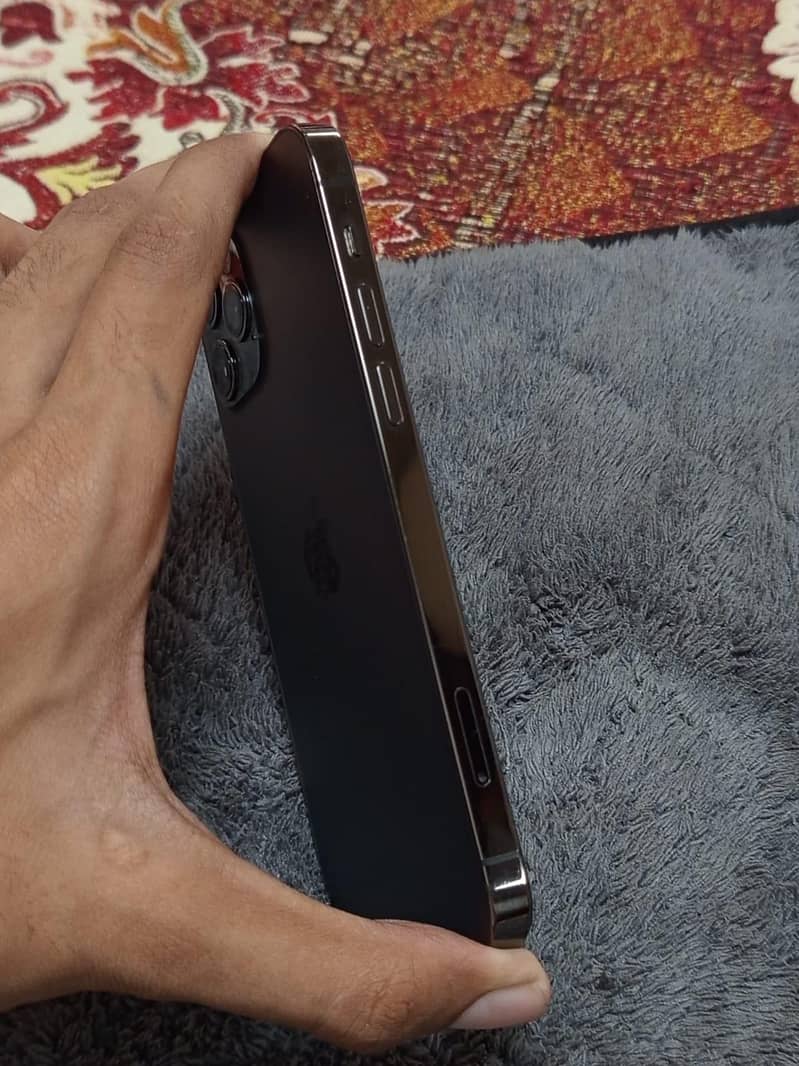 Apple iPhone 12 Pro 5