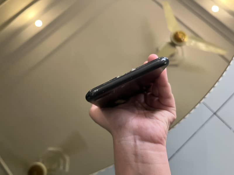Apple iPhone 7 Plus 3
