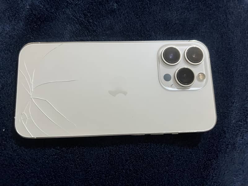 Apple iPhone 13 Pro 4