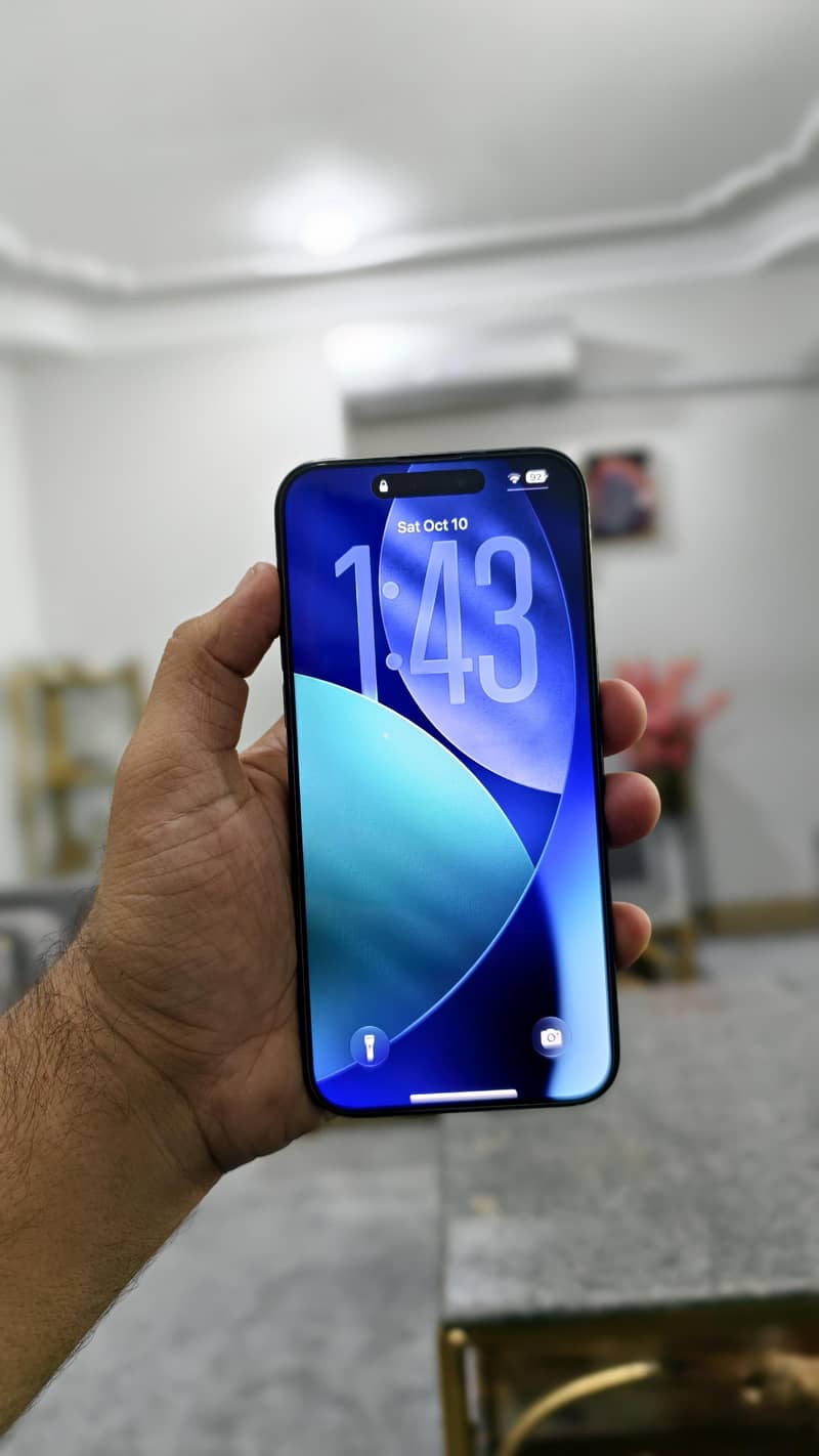 Apple iPhone 15 Pro Max 1