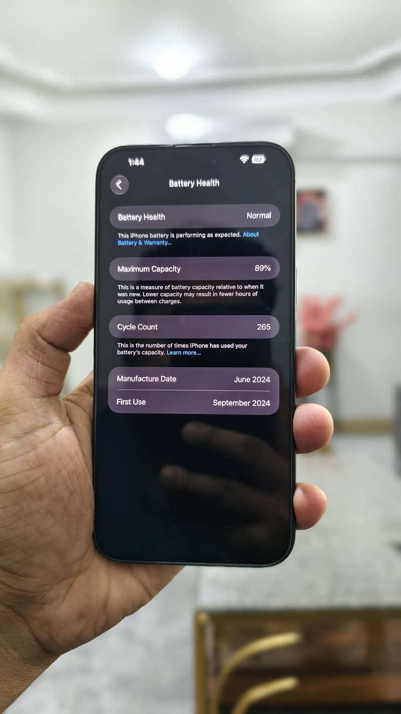 Apple iPhone 15 Pro Max 2