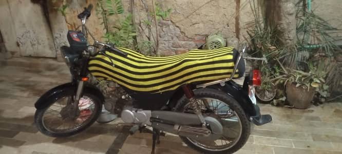 Honda CD70 1986 Hyderabad number