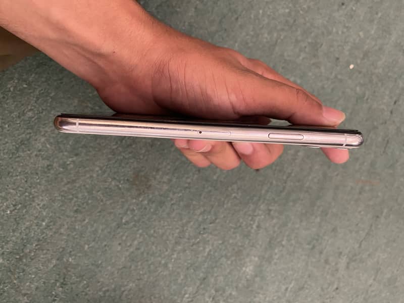 Apple iPhone 11 Pro Max 5