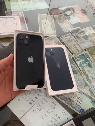 Apple iPhone 13