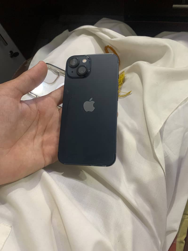 Apple iPhone 13 2