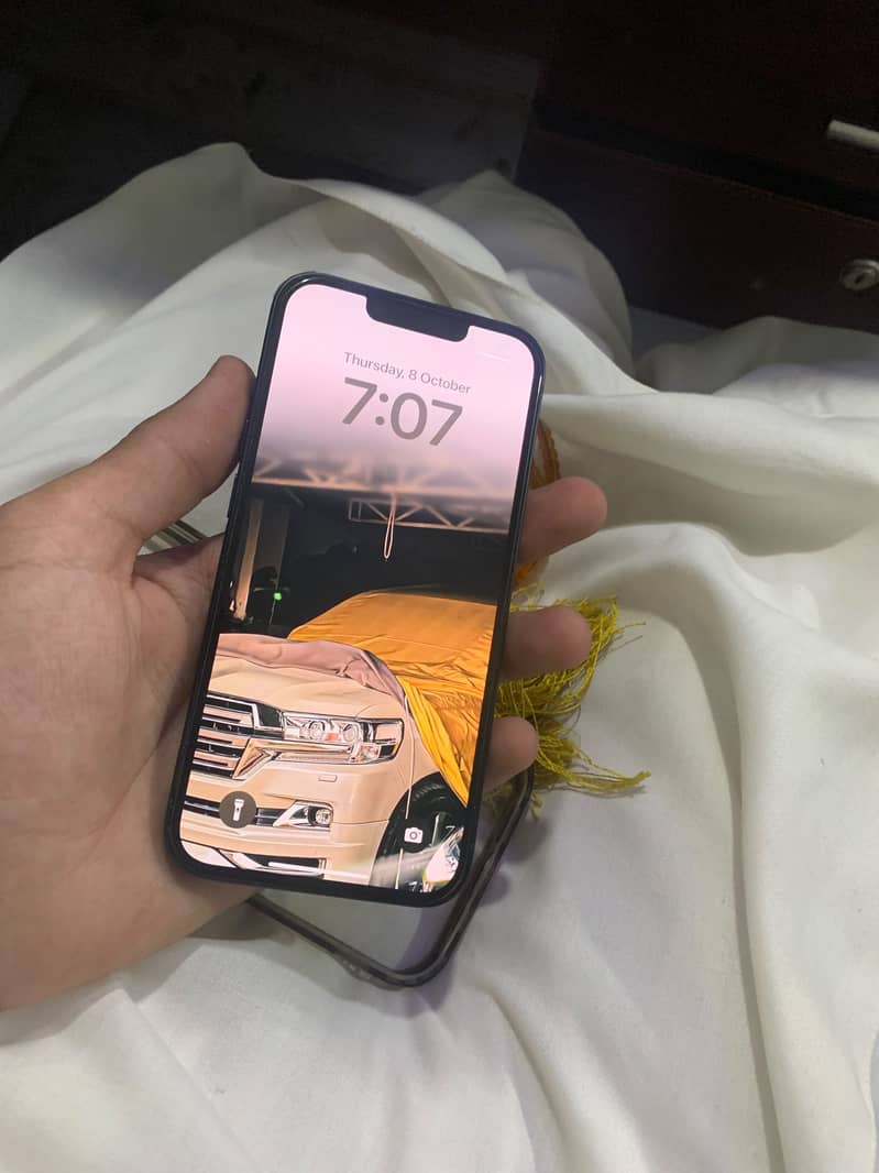 Apple iPhone 13 3