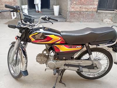 honda cd70 /  25/26  model hai 0/3/0/3/4/1/3/3/2/8/0