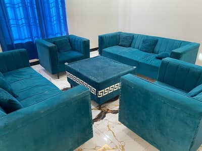 8 seater sofa 1 table
