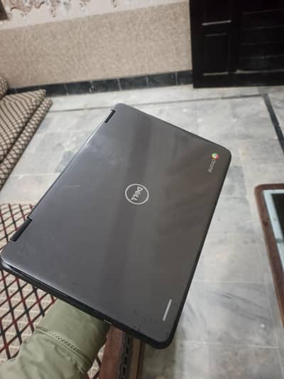 chrome Book 8999