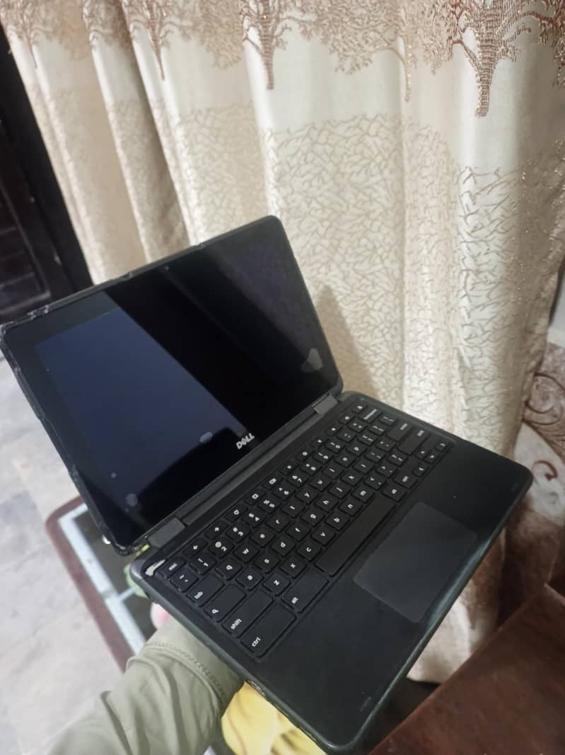 chrome Book 8999 1