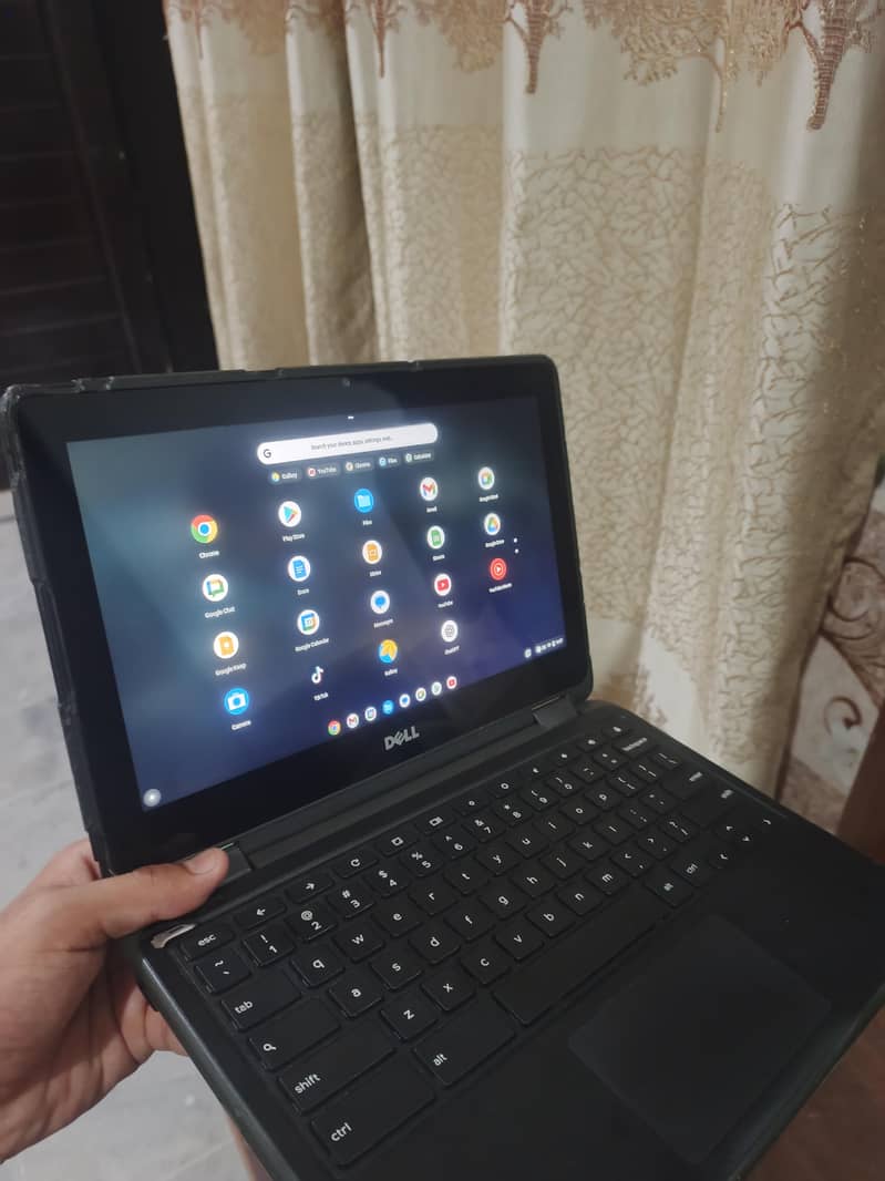 chrome Book 8999 2